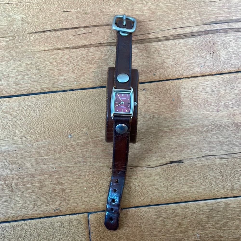 Red Monkey women’s leather watch (vintage ‘06)